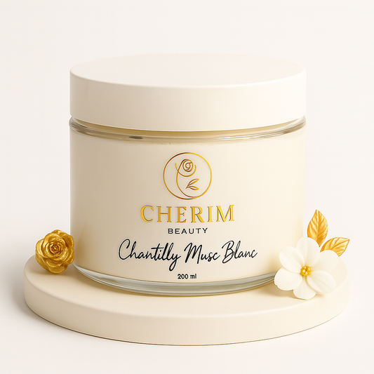 chantilly naturel et bio made in France au beurre de karaté et huiles végétale réparatrice et nourrissante pour corps et cheveux au parfum musc blanc